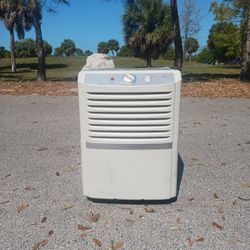 Zenith 30 Pint Dehumidifier.