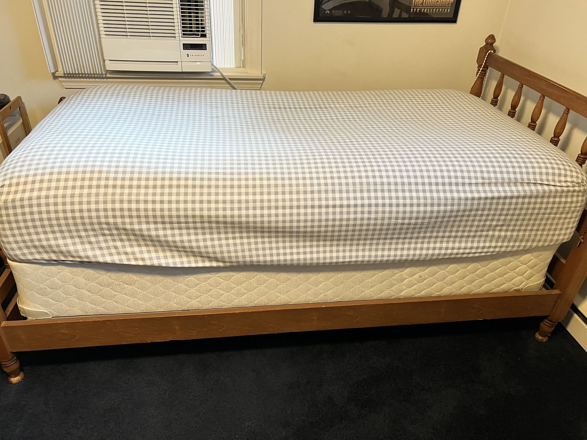 Colonial Maple Twin Bed