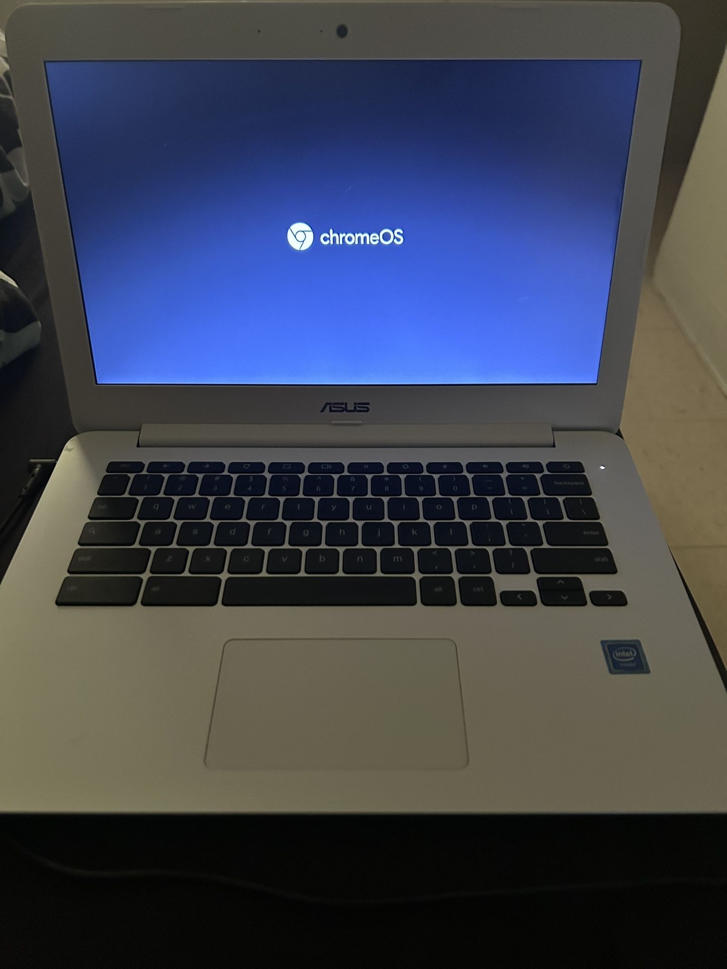 ASUS Chromebook