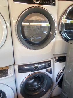 Electrolux Washer and Dryer Electric only 6 months used