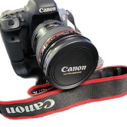 Canon Digital Camera EOS 7D