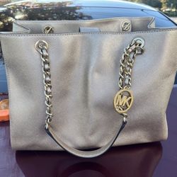 Brand New Michael Kors Gold Purse 
