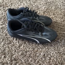Boys Puma Soccer Cleats