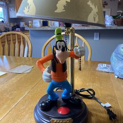 Vintage Disney Goofy Animated Lamp