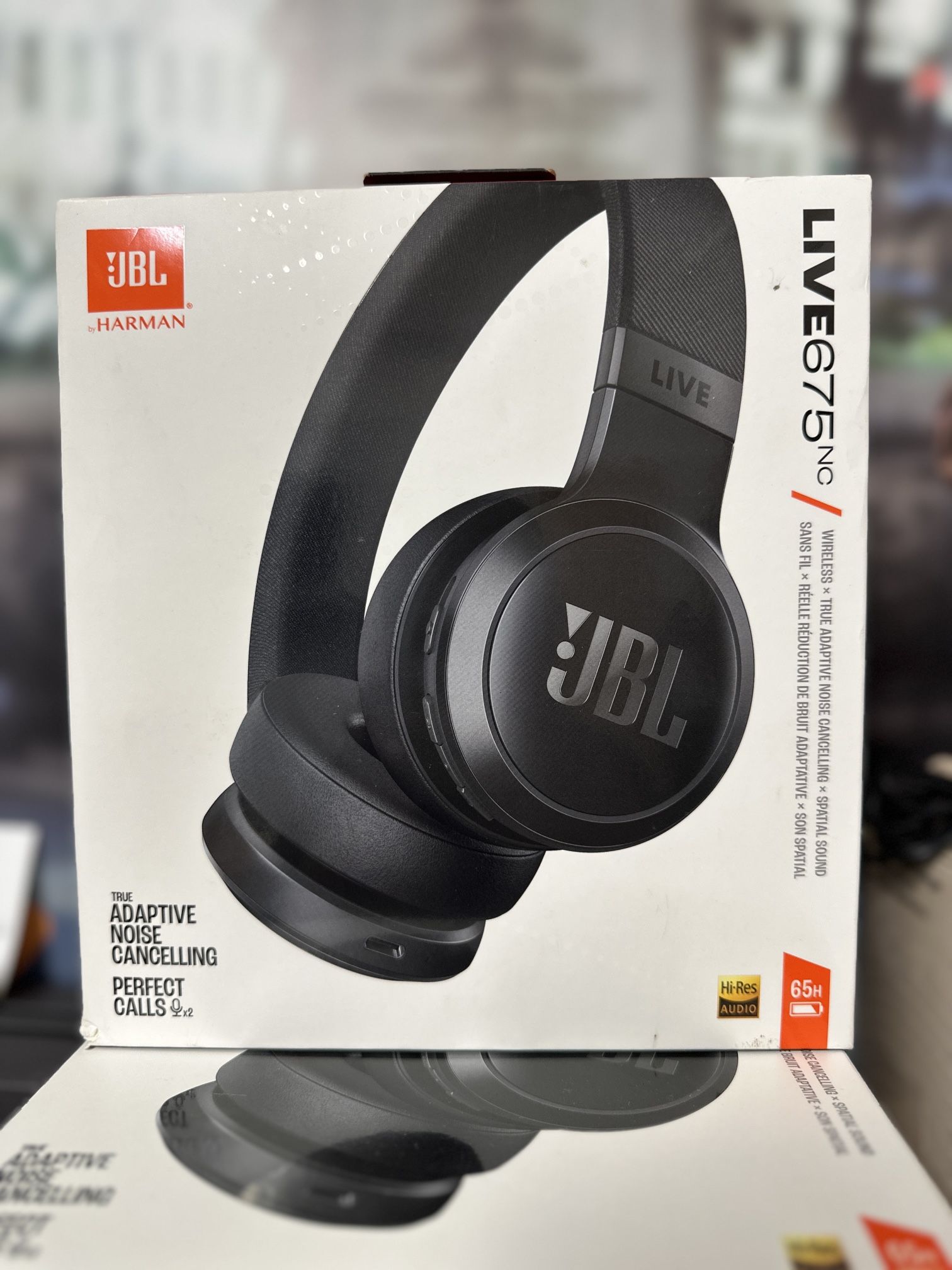 JBL LIVE 675NC HEADPHONE