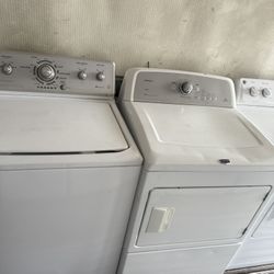 Maytag Washer & Dryer / Lavadora Y Secadora 