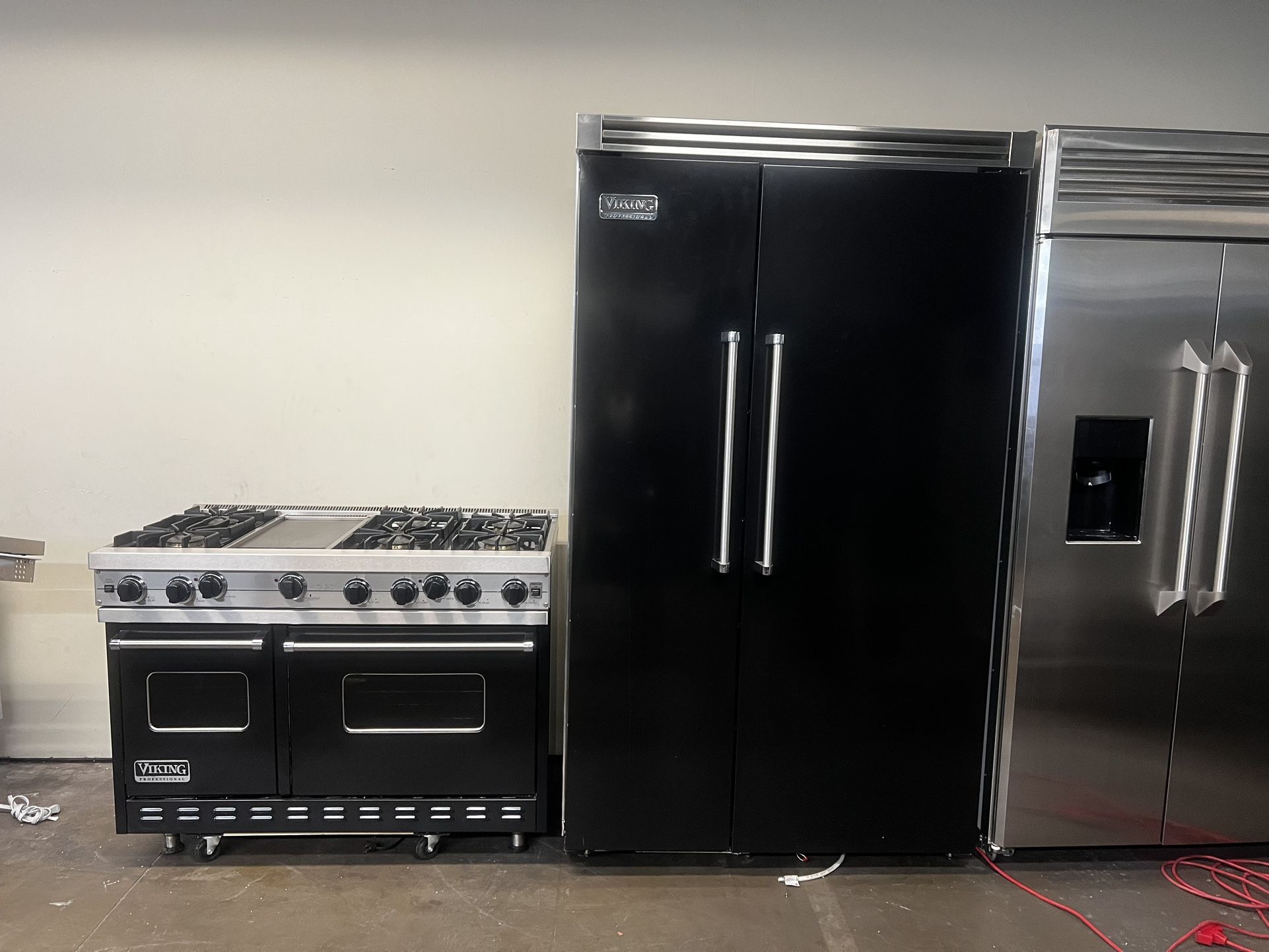 Viking 48”Wide Built In Side By Side Refrigerator And Viking 48”Wide All Gas Range Stove Gloss Black