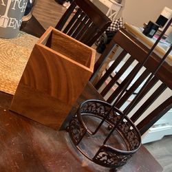 Target Utensil Holder 