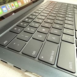 Apple 2025 MacBook Air 💻 13-inch M4 16GB/256 ssd Laptop