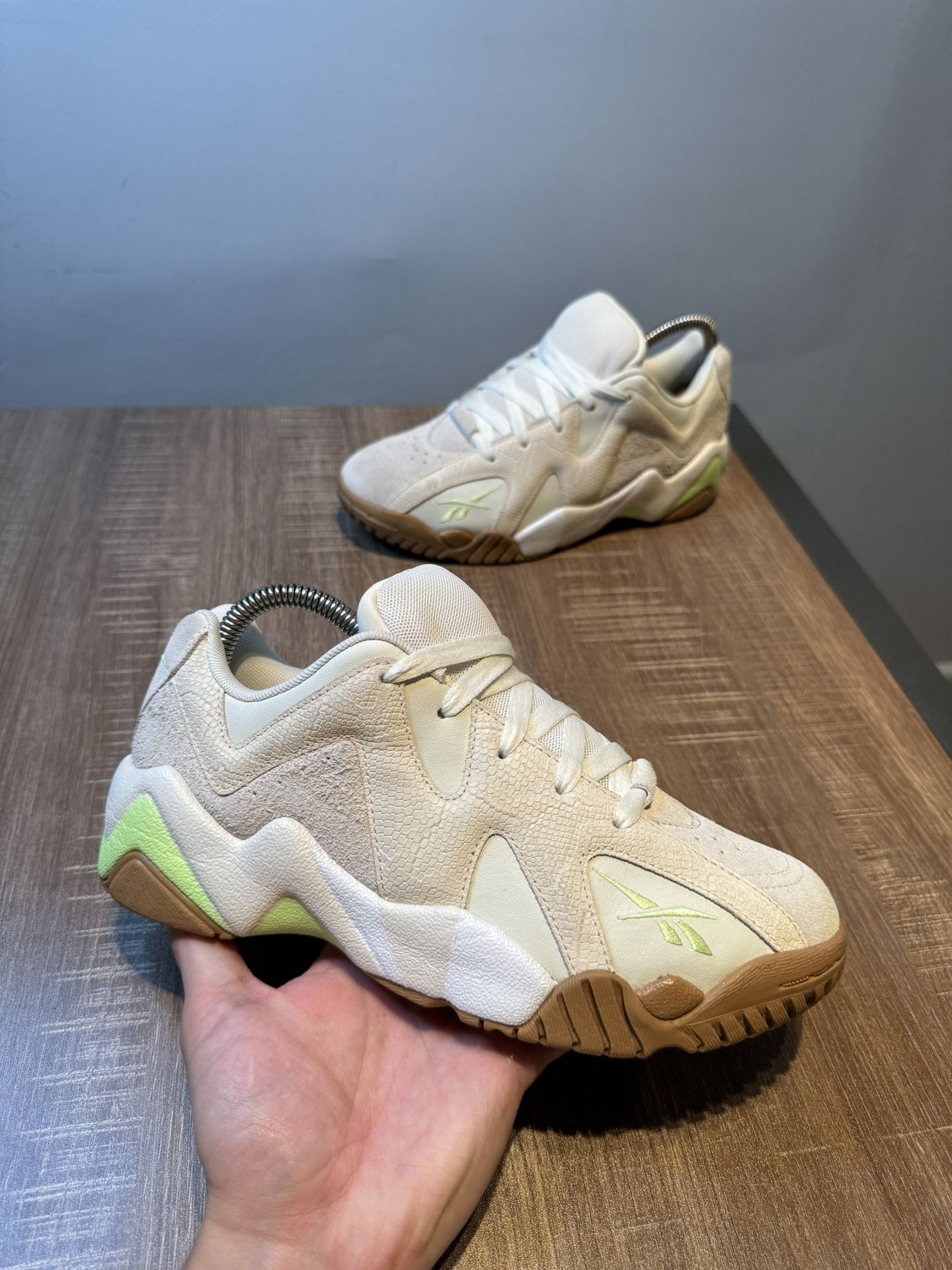 Reebok Kamikaze II 2 Low SAMPLE Chalk Neon mint Women’s 7 RARE