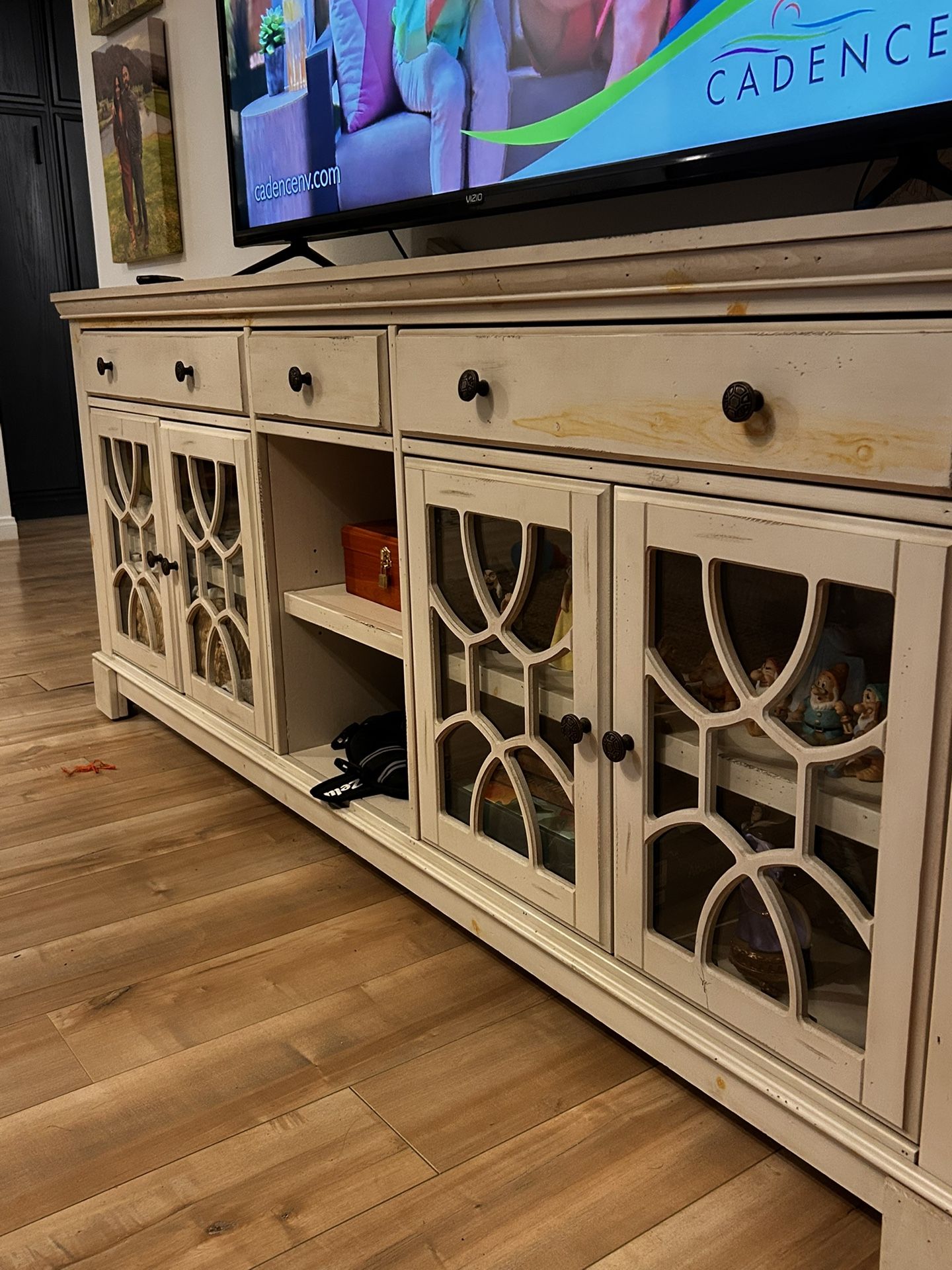TV Counsel Credenza