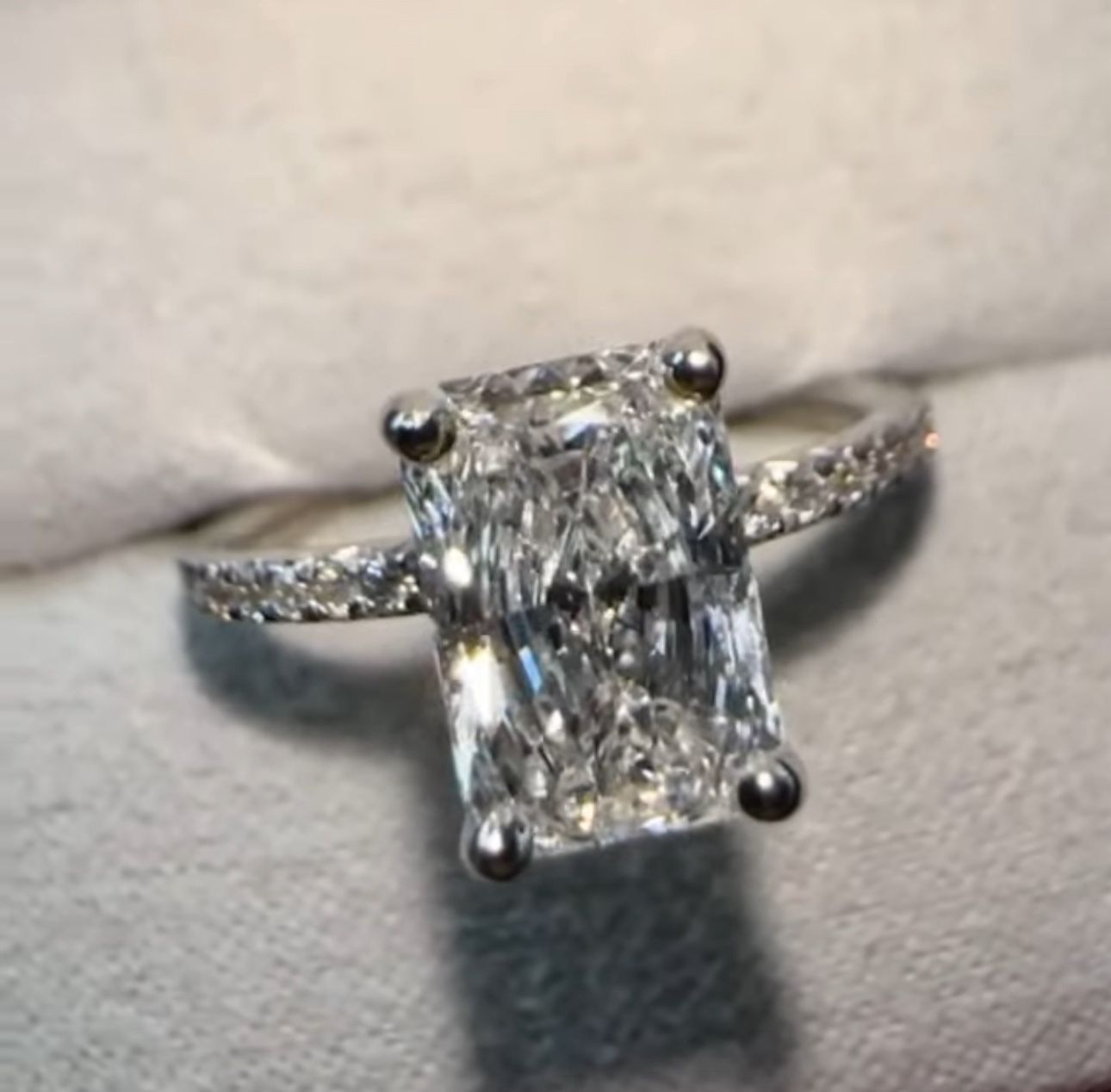 Stunning 1.24 CT Radiant Cut LAB GROWN Ring