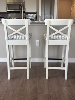 Bar stools x2