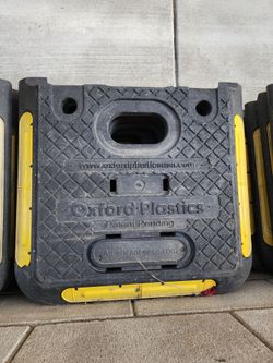 Portable fence weight
