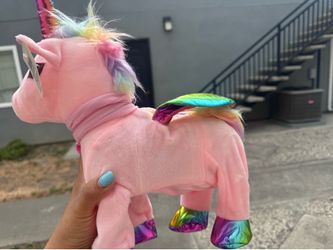 Walking unicorn /musical