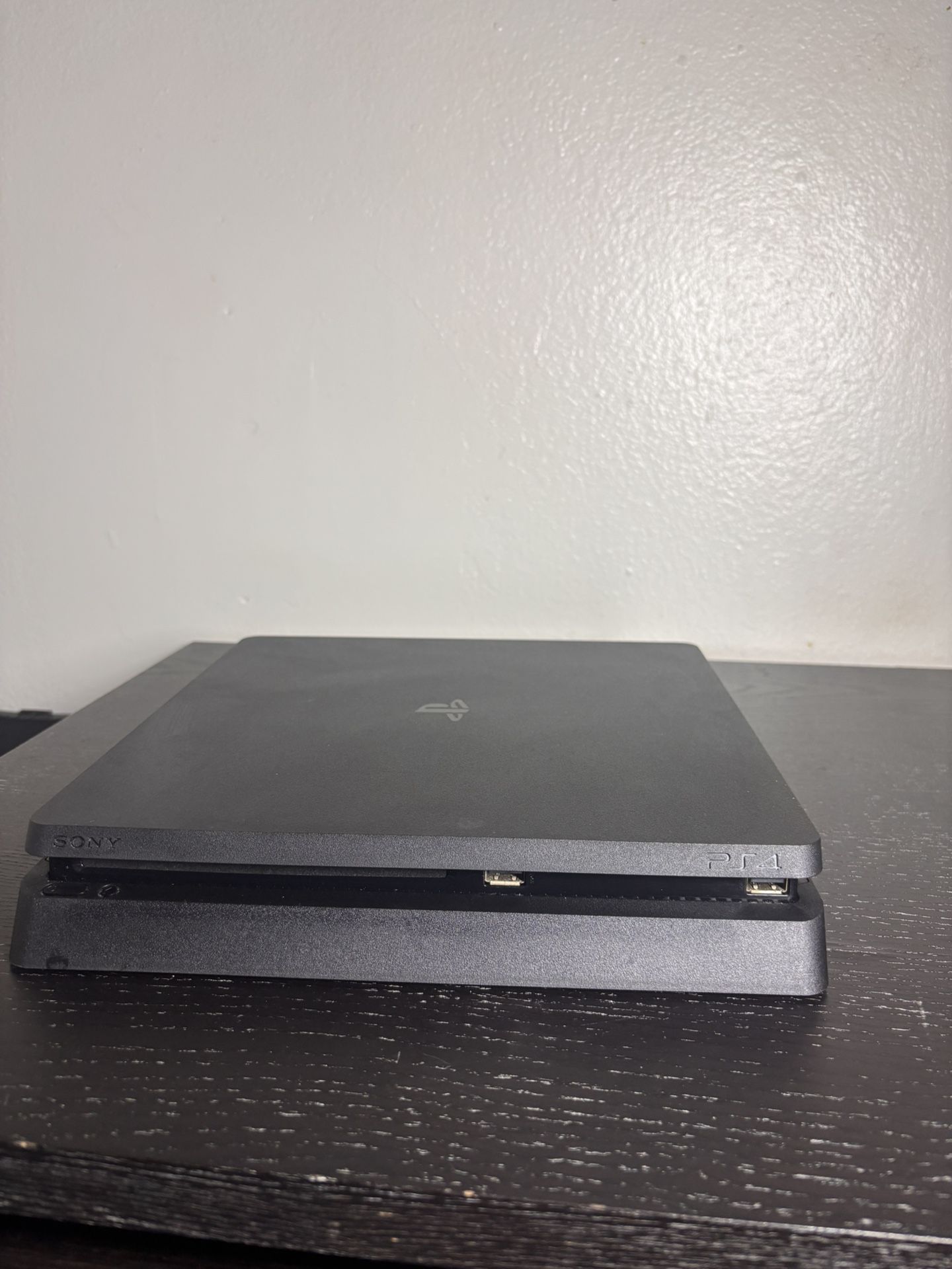 PS4 Slim 1TB