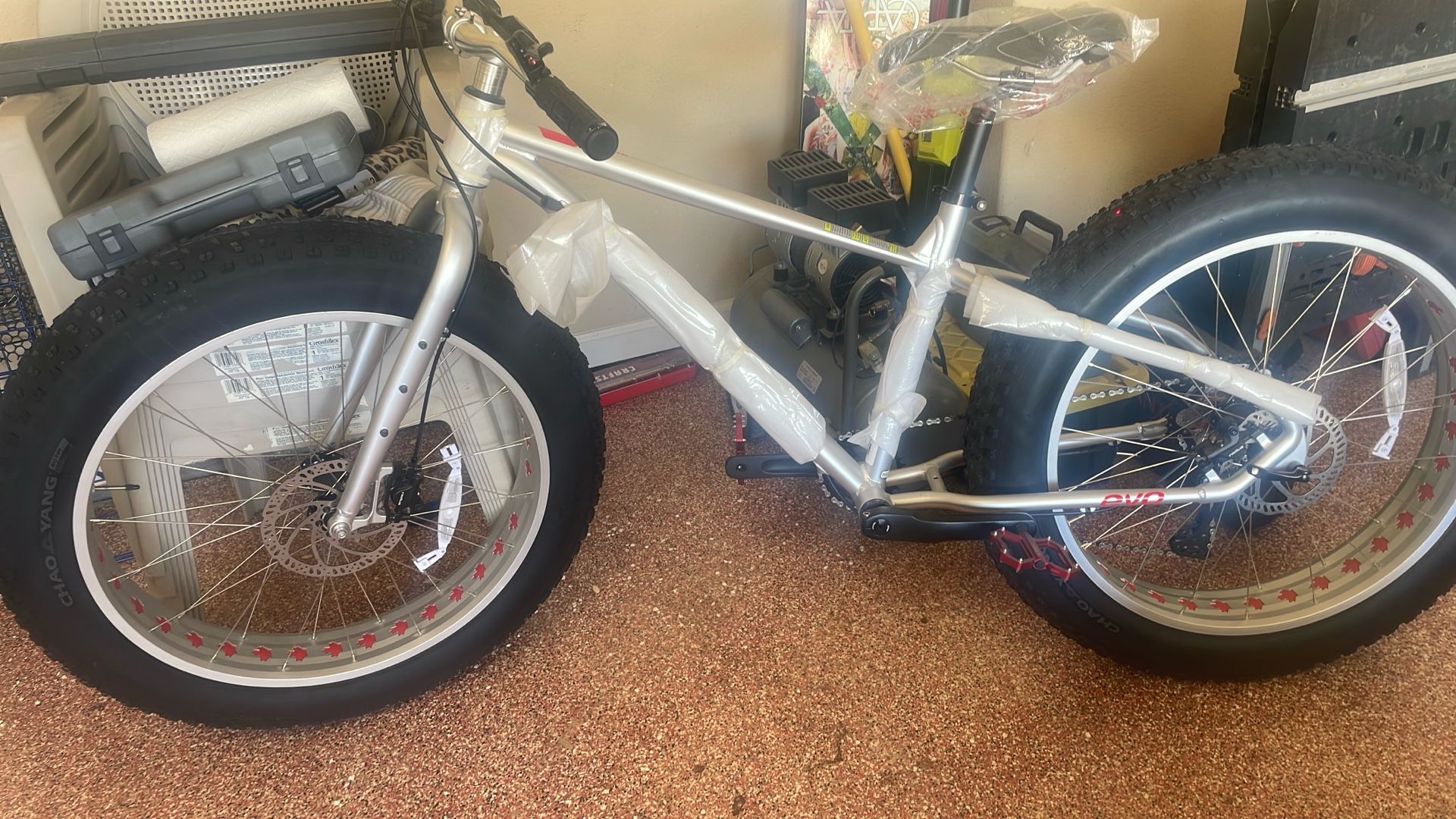 Brand New EVO Mountain Bike Never Used