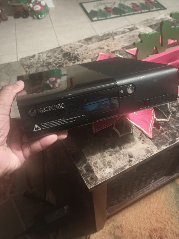 Microsoft XBox 360 E System BLACK Video Game Console 250GB Wireless Bundle 360E