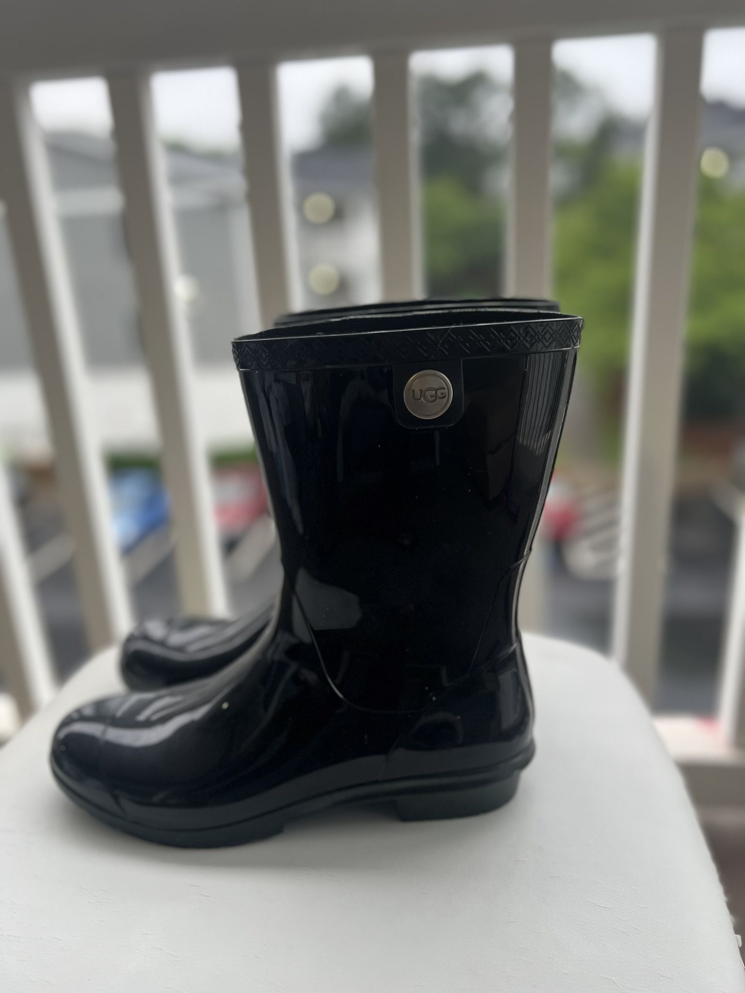 Ugg Patent Rain Boots (sz 11)