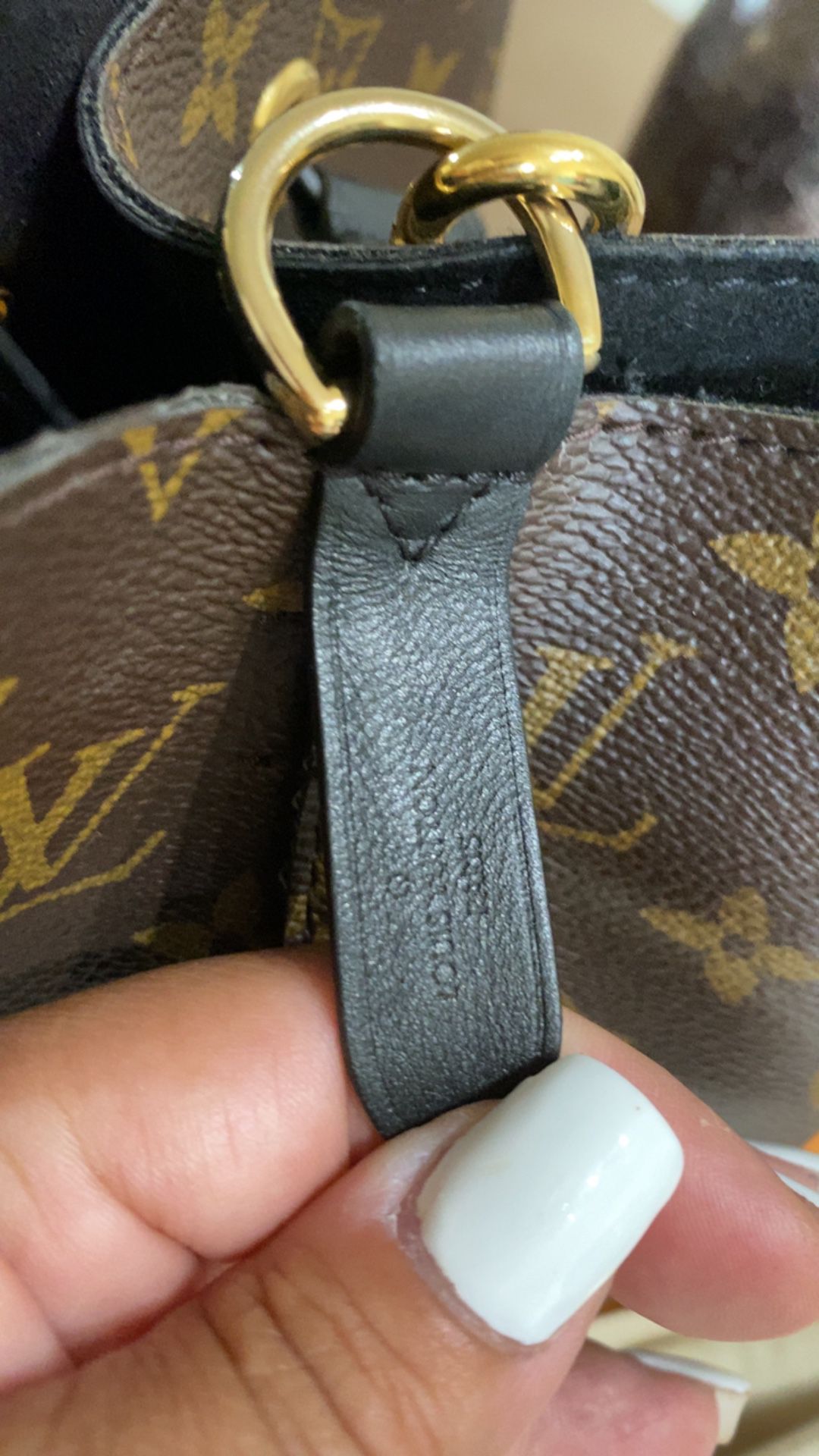 Original LV Bag Or Shoe Box for Sale in Arrowhed Farm, CA - OfferUp