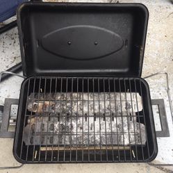 Grill - Table Top - Char- Broil Standard Portable Liquid Propane Gas Grill