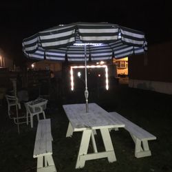 Picnic Table With Umbrella 