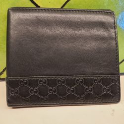 Black Gucci Bifold Wallet - Guccissima