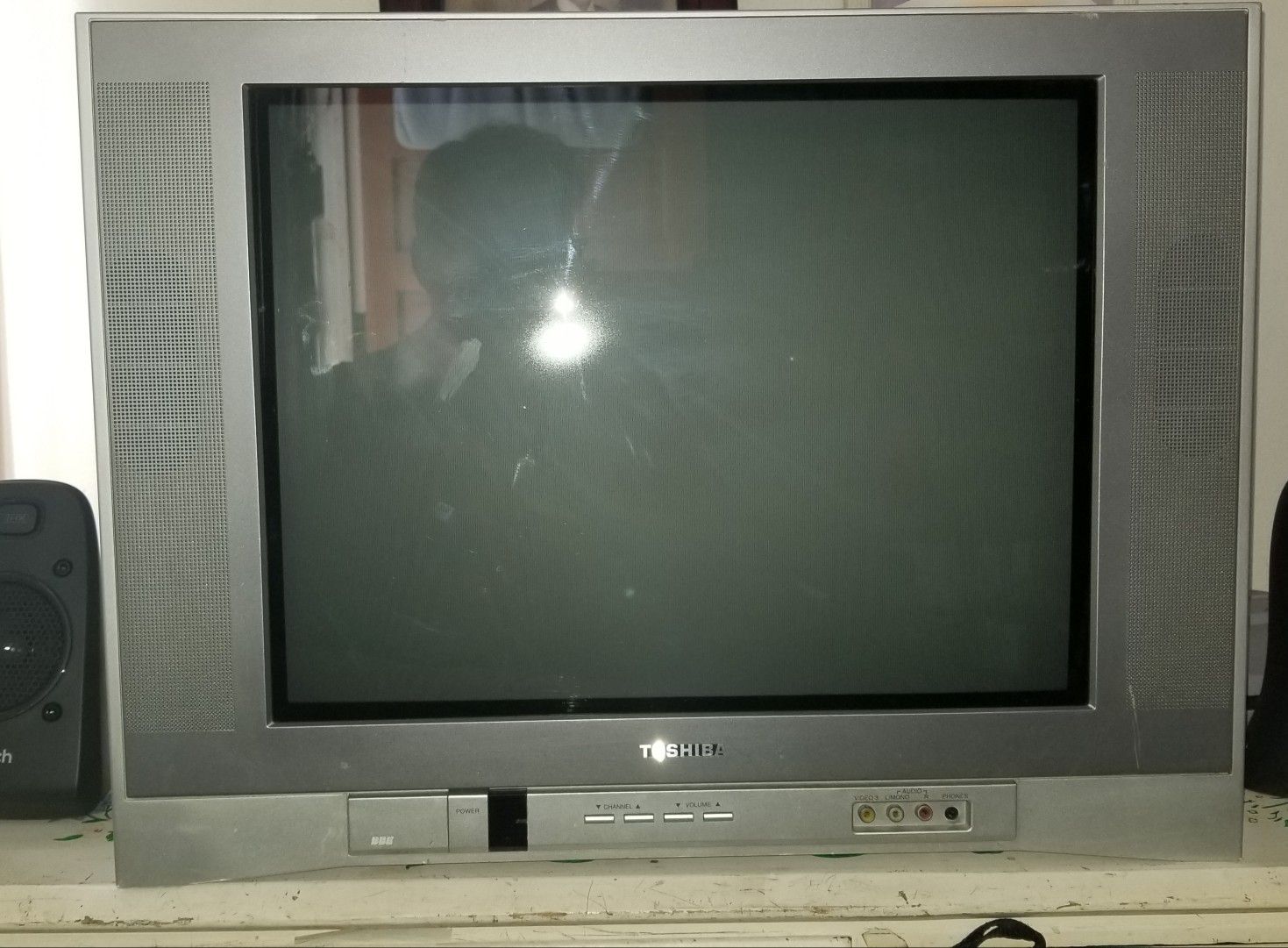 Free TV Toshiba 20AF44 component S Video Composite inputs