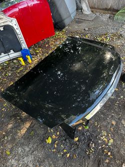 07-14 Escalade hood