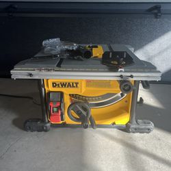 Dewalt 15 Amp 8 1/4” Portable Table Saw