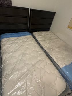 Bed and table set