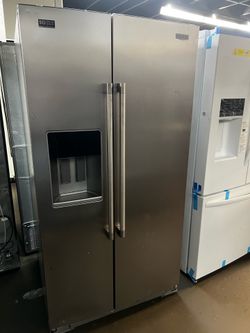 MAYTG TWO DOOR STAINLESS STEEL REFRIGERATOR NEW OPEN BOX