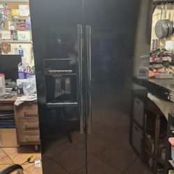 Whirlpool Side By Side Refrigerator 
