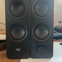 Logitech DeskTop Speakers 
