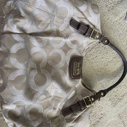 Medium To Large Coach Purse Tan With Brown And Gold Accents