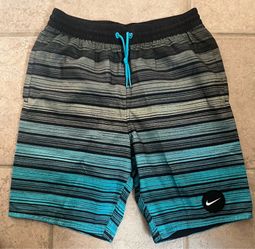 Men’s swim trunks and shorts size small
