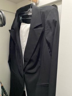 Plus Sized Women’s Suit Set