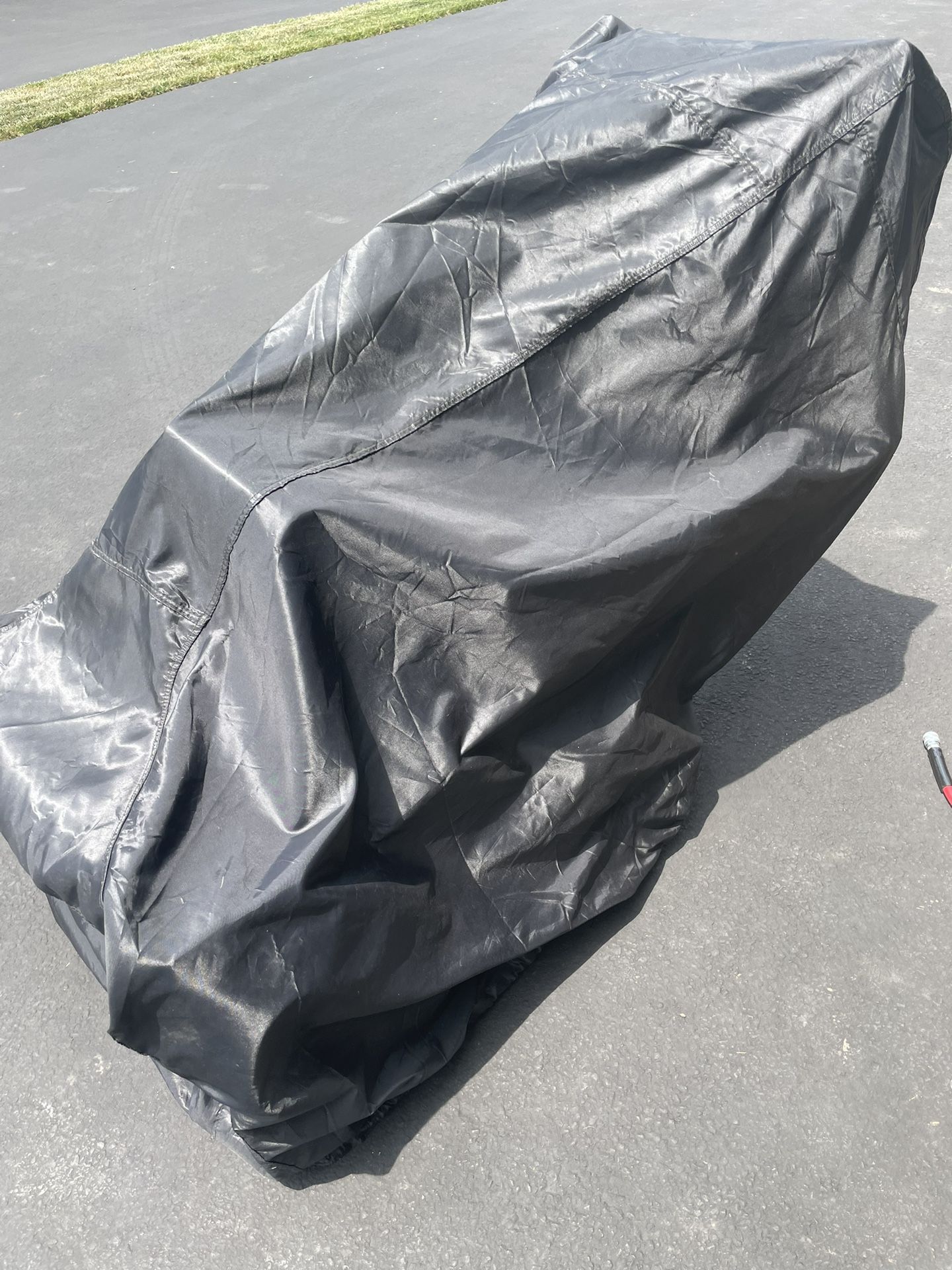 Troy Built Storm 2410 Snow Blower w/cover