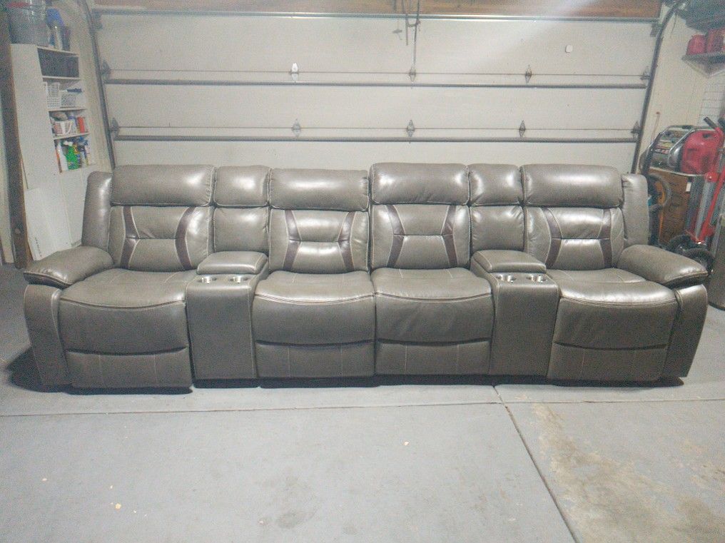 Couch With Recliner 