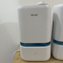 LISTING 1: White Levoit Humidifier