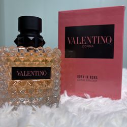 Valentino Coral Fantasy Perfume