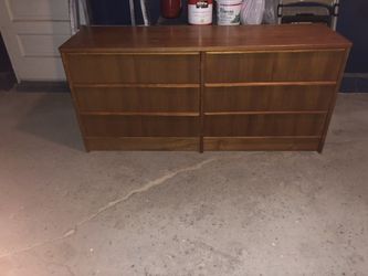Dresser great condition !!!