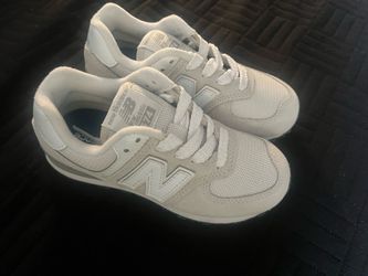 New balance shoes
