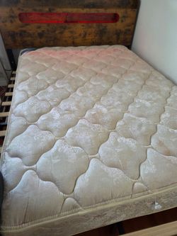 Full size mattress
