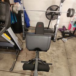 Weight Bench 