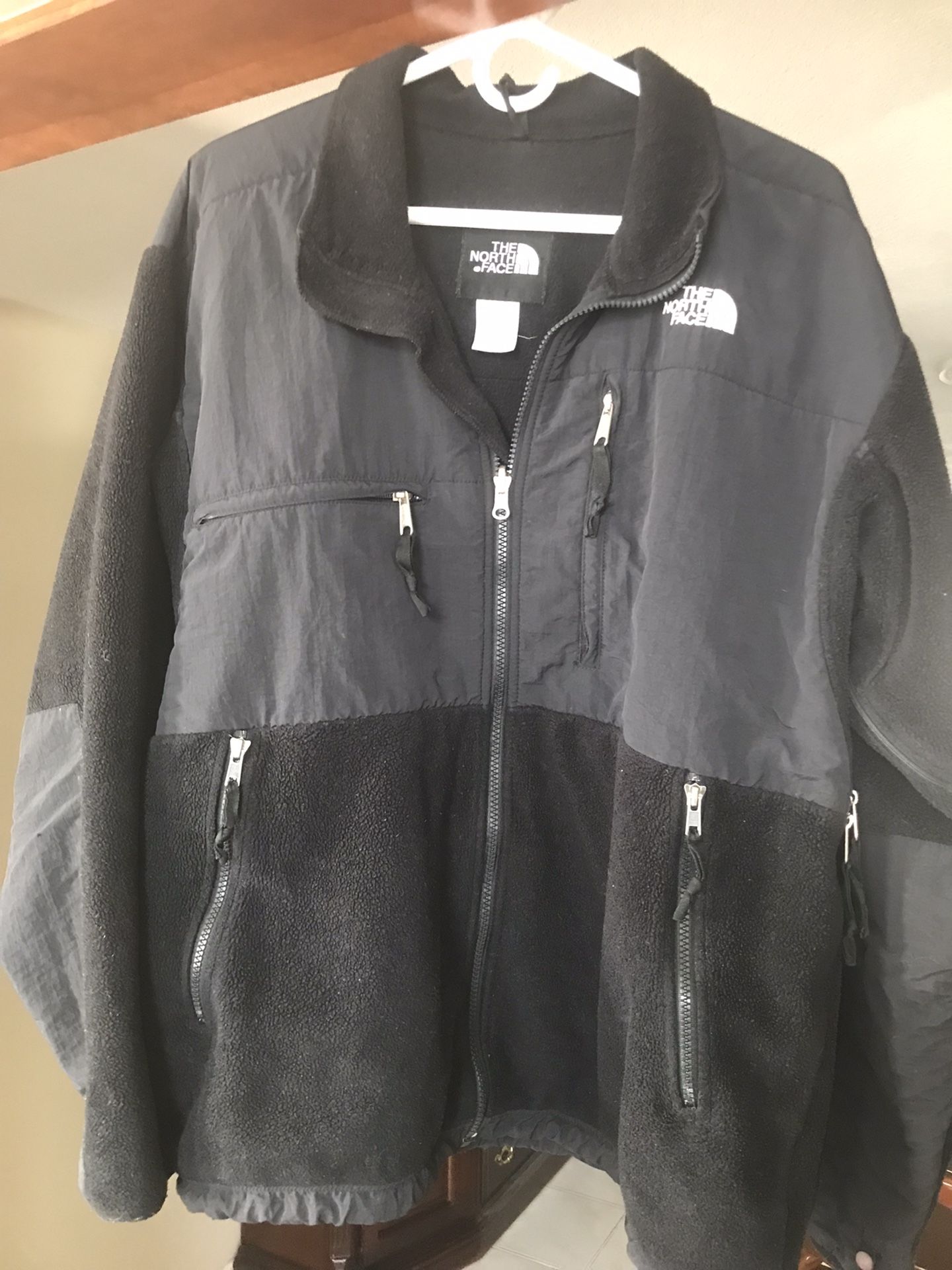 Men’s North face Fleece Jacket