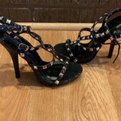 Wild Diva lounge Heels Size 7 NEW