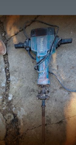 Makita 70lb Jack Hammer/Breaker