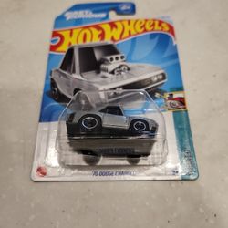 Hot Wheels '70 Dodge Charger 