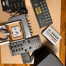Bundle of audio equipment 